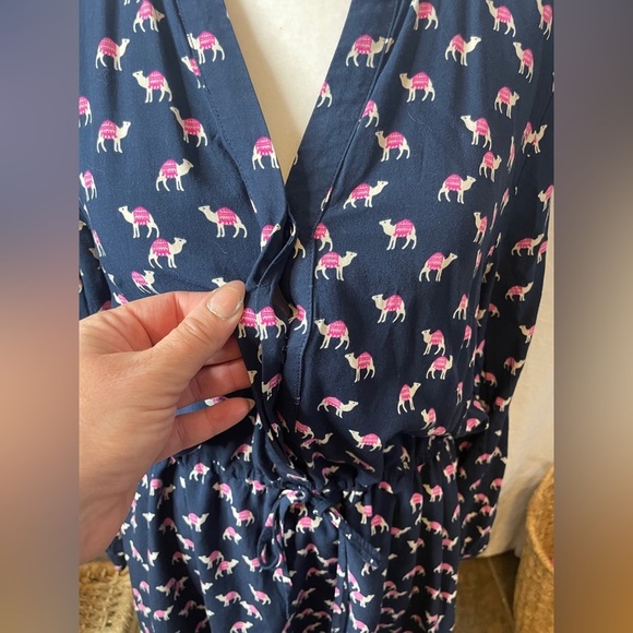 Crown & Ivy Size L Dress Llama Print Roll Tab Sleeve Drawstring Front Button - Picture 6 of 10